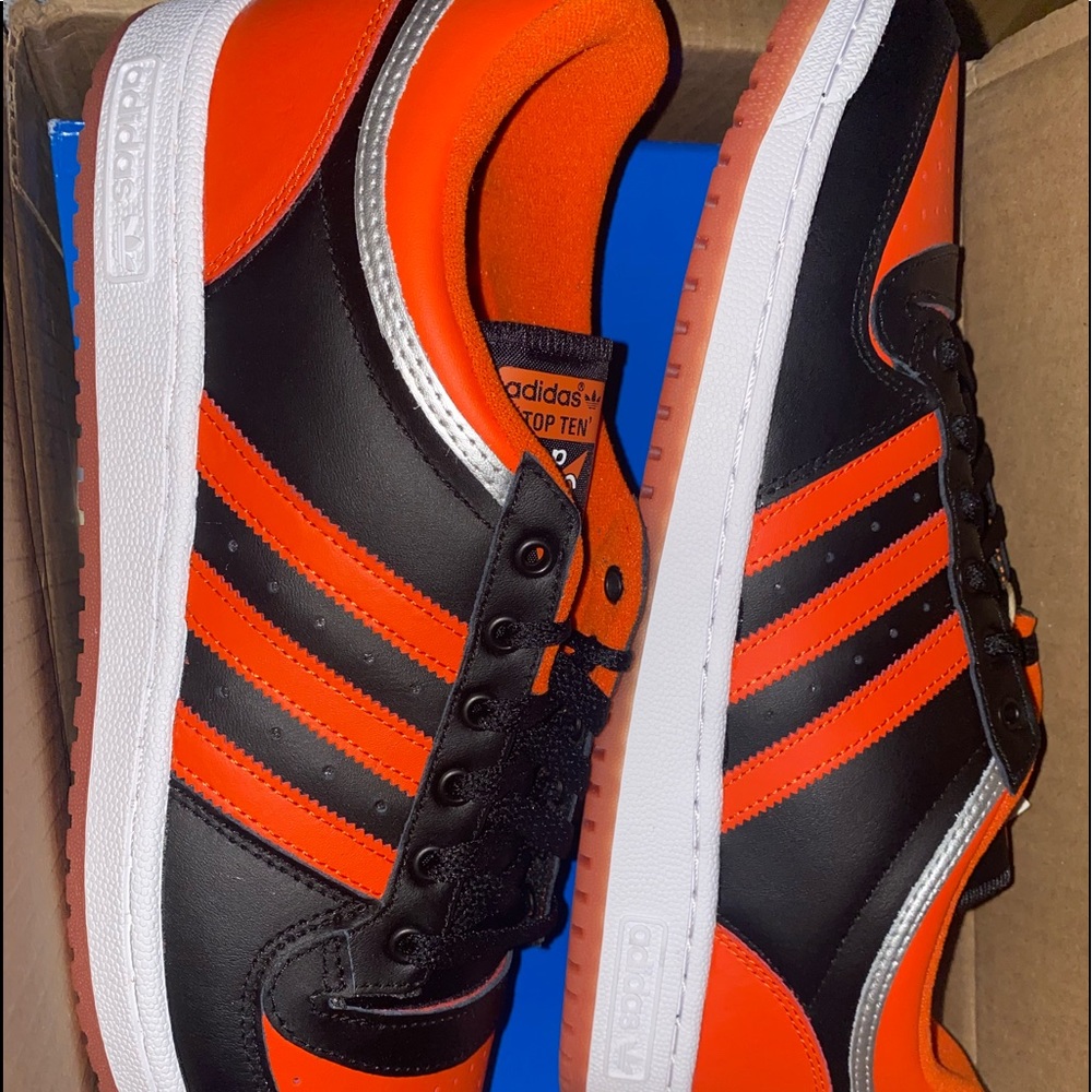 Adidas Top Ten Shattered Backboard size 13